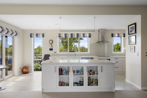 Photo of property in 1 Whitcombe Place, Darfield, 7571