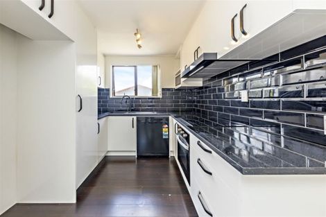 Photo of property in 1/149 Te Irirangi Drive, Flat Bush, Auckland, 2019