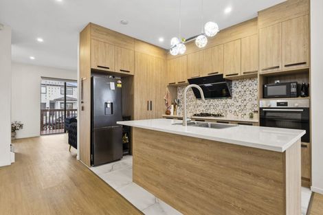 Photo of property in 25 Woven Place, Karaka, Papakura, 2113