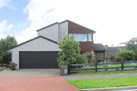 Photo of property in 27 Chamari Close, Titirangi, Auckland, 0604