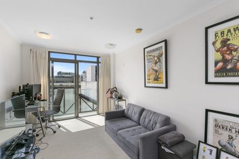 Photo of property in Monvie Apartments, 305/15 Holland Street, Te Aro, Wellington, 6011