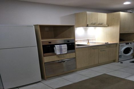 Photo of property in Harbour Green Apartments, 904/11 Union Street, Auckland Central, Auckland, 1010