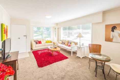 Photo of property in 2/27 Parkhill Road, Mellons Bay, Auckland, 2014