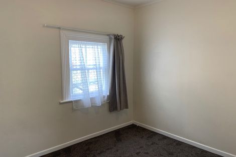 Photo of property in 144 Tasman Street, Mount Cook, Wellington, 6021