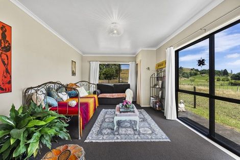 Photo of property in 1083 Tarata Road, Kaimata, Inglewood, 4387