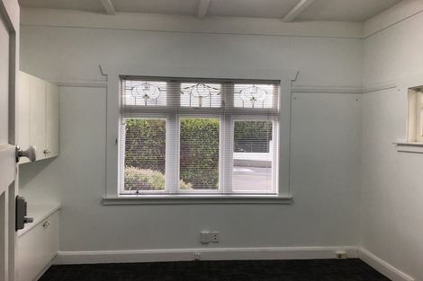 Photo of property in 57 Omahu Road, Greenlane, Auckland, 1051