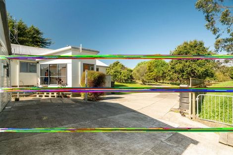 Photo of property in 3 Avenue North Road, Levin, 5510