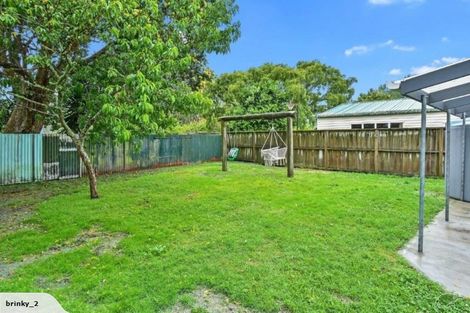 Photo of property in 4 Kawakawa-orere Road, Kawakawa Bay, Papakura, 2585