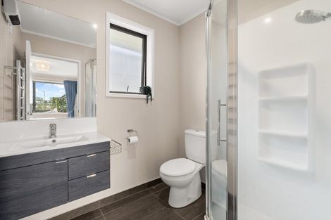 Photo of property in 3 Lakeside Terrace, Omokoroa, 3114