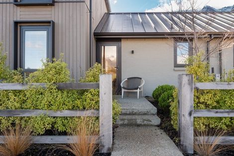 Photo of property in 39 Mulholland Drive, Jacks Point, 9371