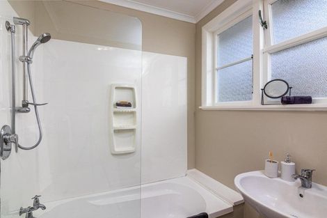 Photo of property in 15 Stamford Place, Lansdowne, Masterton, 5810