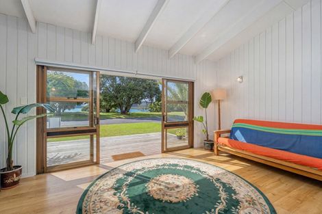Photo of property in 75 Robinson Road, Whitianga, 3510