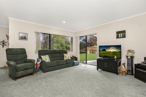 Photo of property in 7 Lough Bourne Drive, Pukekohe, 2120