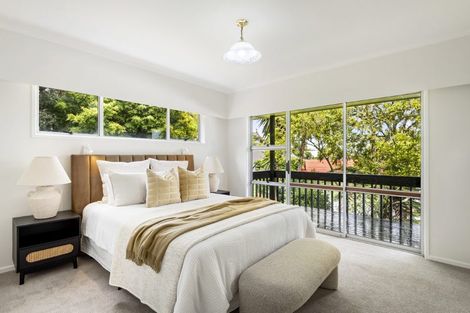 Photo of property in 4 Sispara Place, Beach Haven, Auckland, 0626