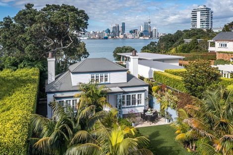 Photo of property in 13 Stanley Point Road, Stanley Point, Auckland, 0624