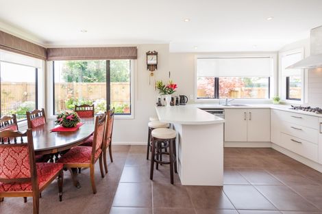 Photo of property in 28 Heretaunga Street, Palmerston North, 4414