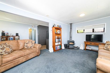 Photo of property in 66 Geraldine Crescent, Cloverlea, Palmerston North, 4412