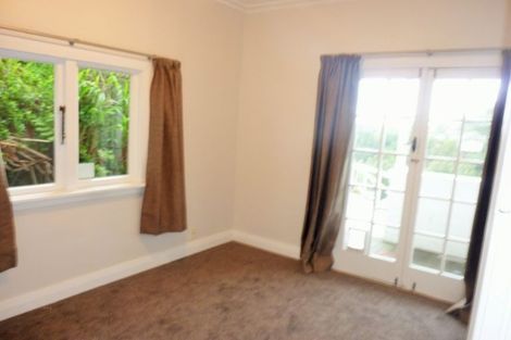 Photo of property in 108 Mortimer Terrace, Brooklyn, Wellington, 6021