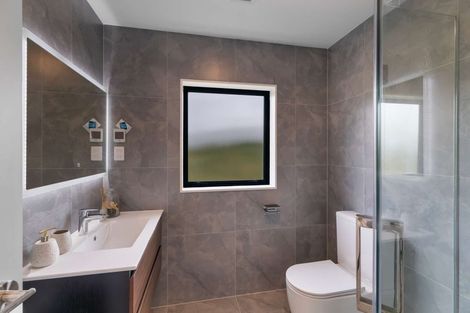 Photo of property in 4 Kauru Lane, Wainui, 0992