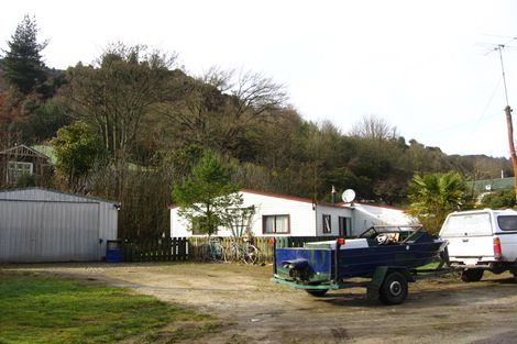 Photo of property in 13 Bridge Street, Reefton, 7830