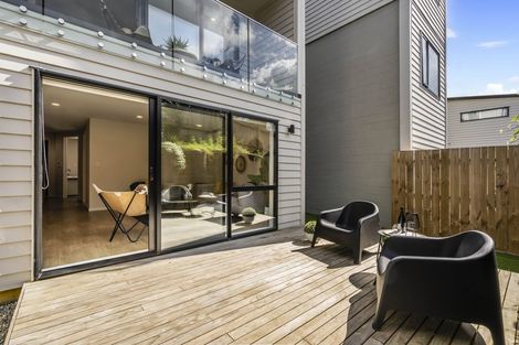 Photo of property in 21c Roseberry Avenue, Birkenhead, Auckland, 0626