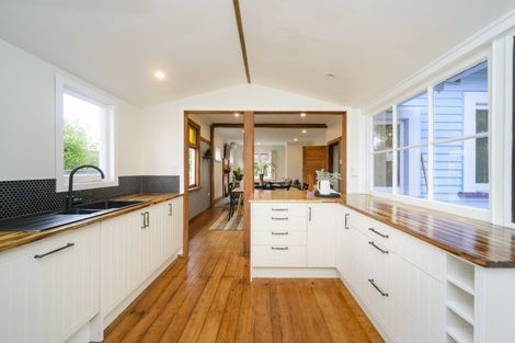 Photo of property in 26 Knowles Street, Terrace End, Palmerston North, 4410