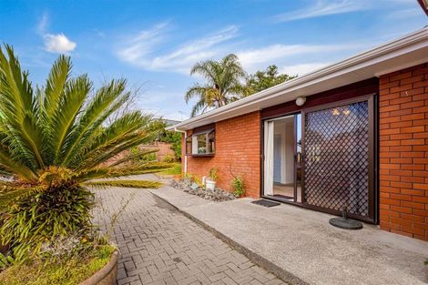 Photo of property in 31 Petrel Place, Massey, Auckland, 0614
