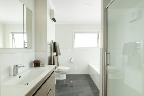 Photo of property in 25 Muricata Avenue, Mount Maunganui, 3116