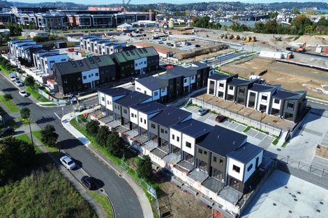 Photo of property in 4b Scott Road, Stanmore Bay, Whangaparaoa, 0932