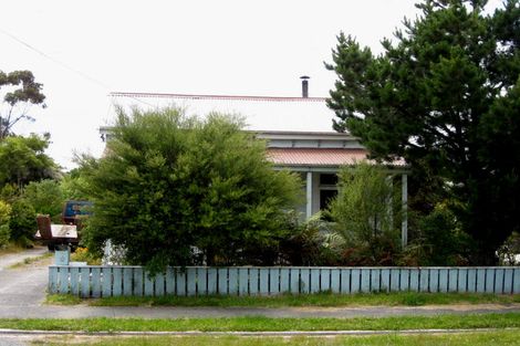 Photo of property in 7 Watson Street, Westport, 7825