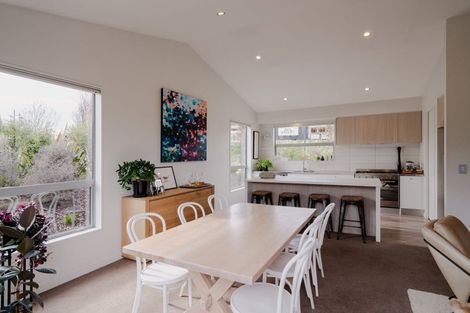 Photo of property in 1 Makomako Road, Wanaka, 9305