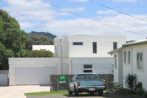 Photo of property in 32 Seaforth Road, Waihi Beach, 3611