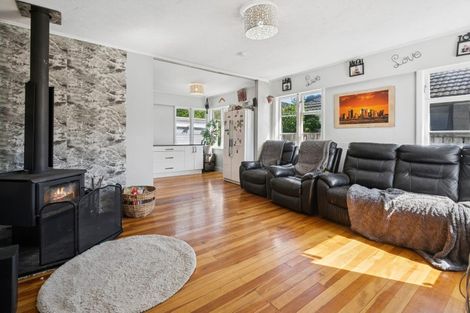 Photo of property in 203 Wellington Road, Wainuiomata, Lower Hutt, 5014