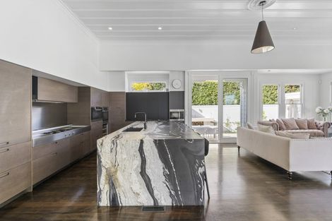 Photo of property in 306 Jervois Road, Herne Bay, Auckland, 1011