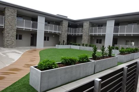 Photo of property in 210/252 Centreway Road, Orewa, 0931