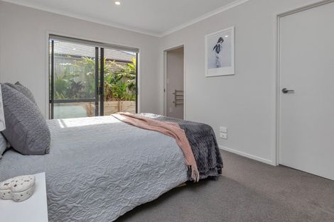 Photo of property in 13 Olney Court, One Tree Point, 0118