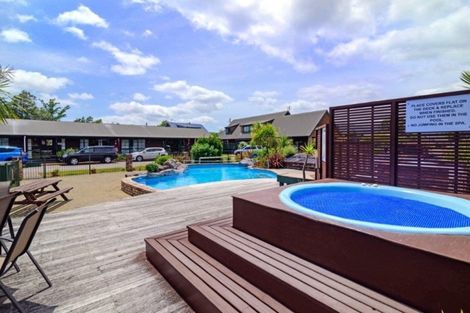 Photo of property in 17 Holden Avenue, Holdens Bay, Rotorua, 3010