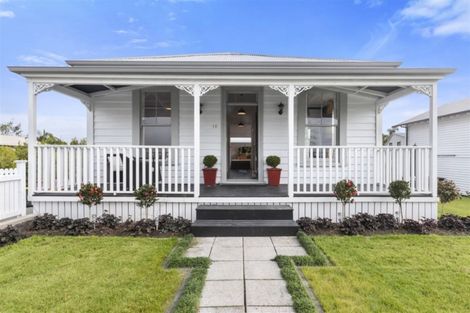 Photo of property in 1c Eversleigh Road, Belmont, Auckland, 0622