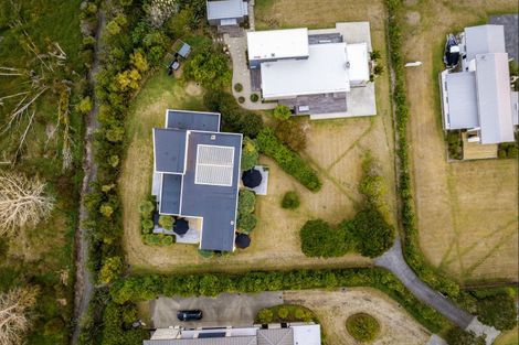 Photo of property in 64 Taumata Road, Omaha, 0986