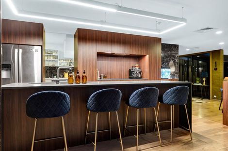 Photo of property in 12a Baring Terrace, Strandon, New Plymouth, 4312