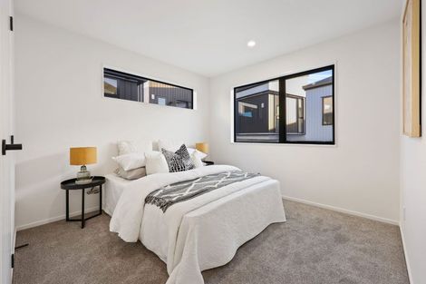 Photo of property in 13b Meadway, Sunnyhills, Auckland, 2010