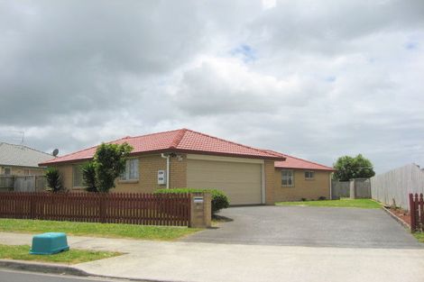 Photo of property in 14 Morewa Place, Takanini, 2112