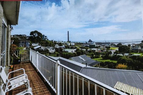 Photo of property in 59a Pioneer Road, Moturoa, New Plymouth, 4310