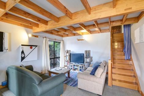 Photo of property in 60b Wynyard Crescent, Fernhill, Queenstown, 9300