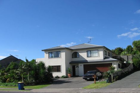 Photo of property in 4 Thornbill Rise, Unsworth Heights, Auckland, 0632