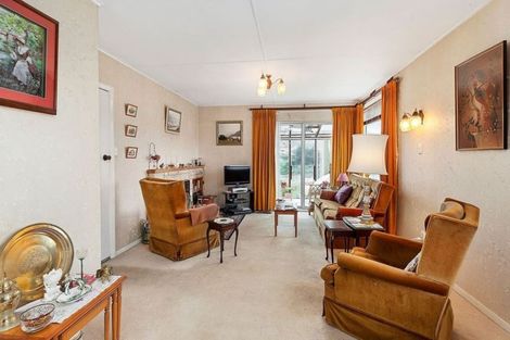 Photo of property in 74 Taylor Terrace, Tawa, Wellington, 5028