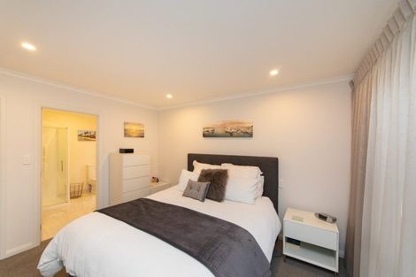 Photo of property in 402a Featherston Street, Palmerston North, 4414