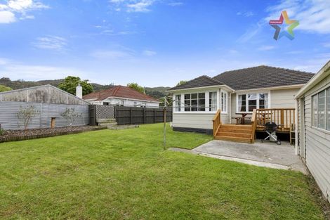 Photo of property in 25 Fleet Street, Naenae, Lower Hutt, 5011