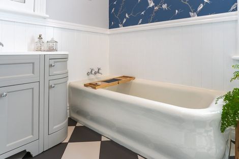 Photo of property in 6 Crombie Street, Gore, 9710