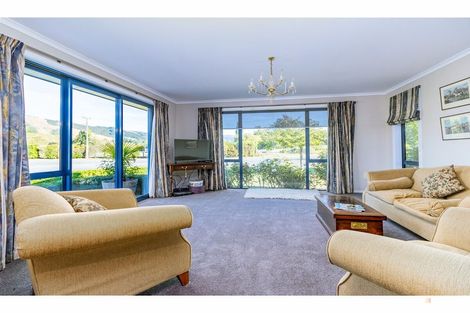 Photo of property in 1 Eric Batchelor Place, Waimate, 7924
